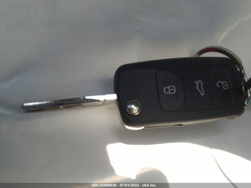 2014 VOLKSWAGEN GTI WVWGD7AJ0EW000068