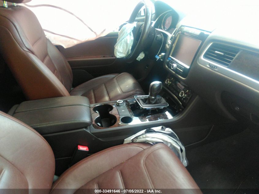 2013 VOLKSWAGEN TOUAREG EXEC WVGEP9BP7DD011104