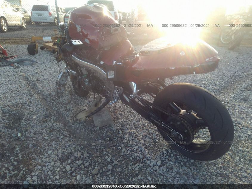 2005 SUZUKI GSX1300 RK5 JS1GW71A352103593