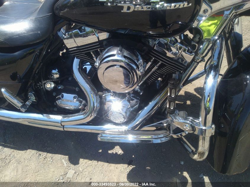 2009 HARLEY-DAVIDSON FLHX 1HD1KB4149Y6J4350