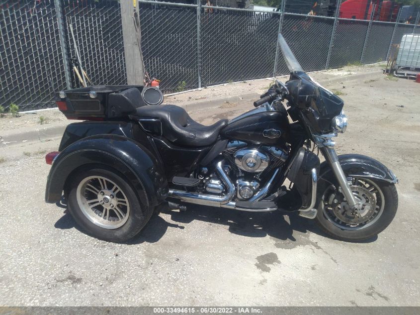 2013 HARLEY-DAVIDSON FLHTCUTG TRI GLIDE ULTRA CLASSIC 1HD1MAM13DB856371