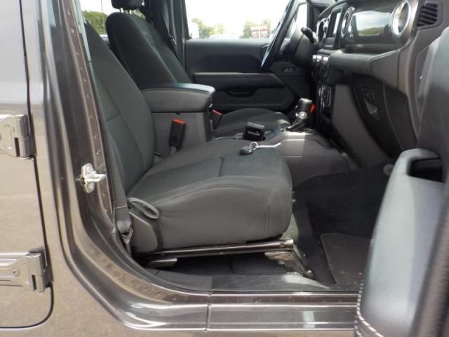 2020 JEEP WRANGLER UNLIMITED SAHARA 1C4HJXEN4LW256981