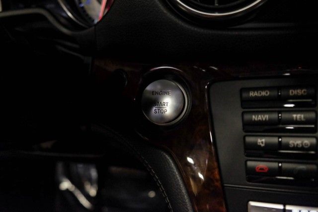 2013 MERCEDES-BENZ SL-CLASS SL 550 WDDJK7DA9DF015082