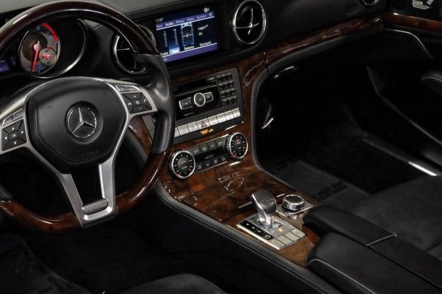 2013 MERCEDES-BENZ SL-CLASS SL 550 WDDJK7DA9DF015082