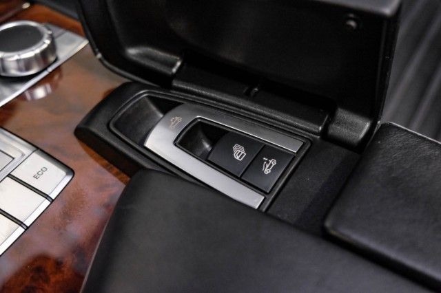 2013 MERCEDES-BENZ SL-CLASS SL 550 WDDJK7DA9DF015082
