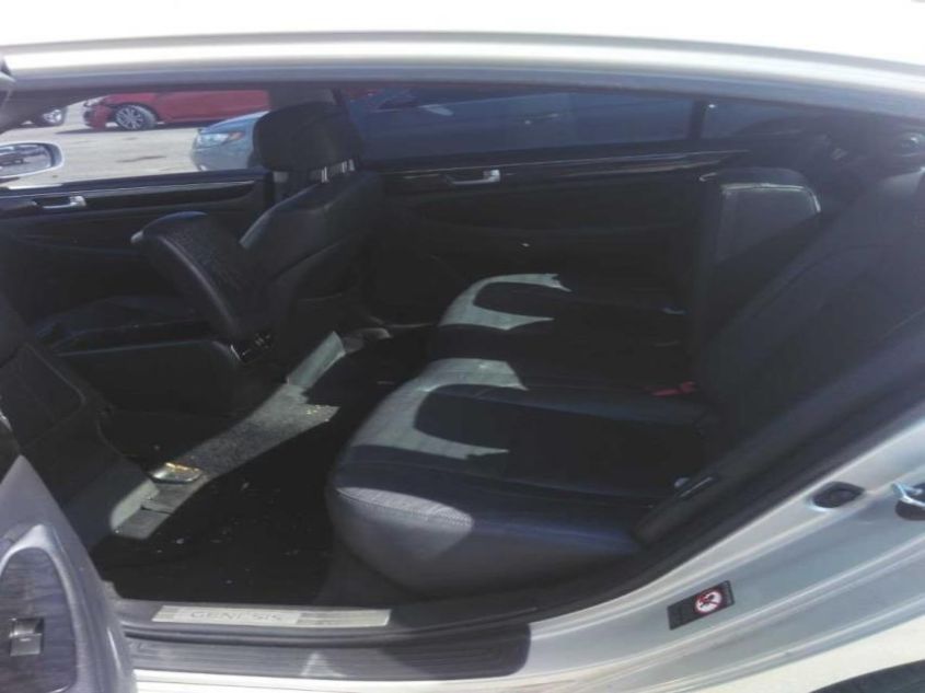 2013 HYUNDAI GENESIS 3.8L KMHGC4DD1DU238475