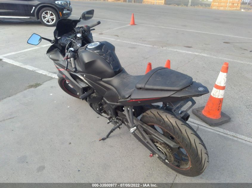 2017 YAMAHA YZFR3 A MH3RH15Y3HK003335