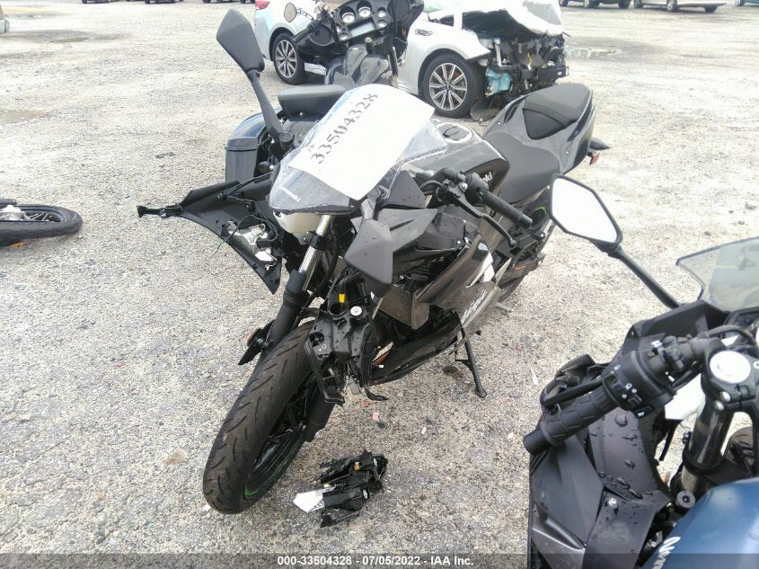 2022 KAWASAKI EX400 JKAEXKH1XNDAH1726