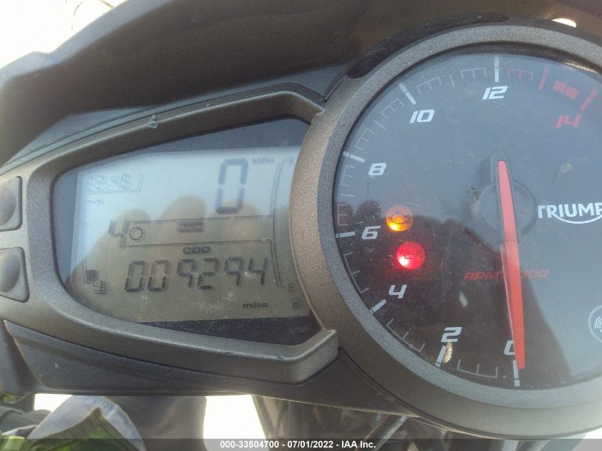 2020 TRIUMPH MOTORCYCLE STREET TRIPLE R SMTA534D4LTAA1272