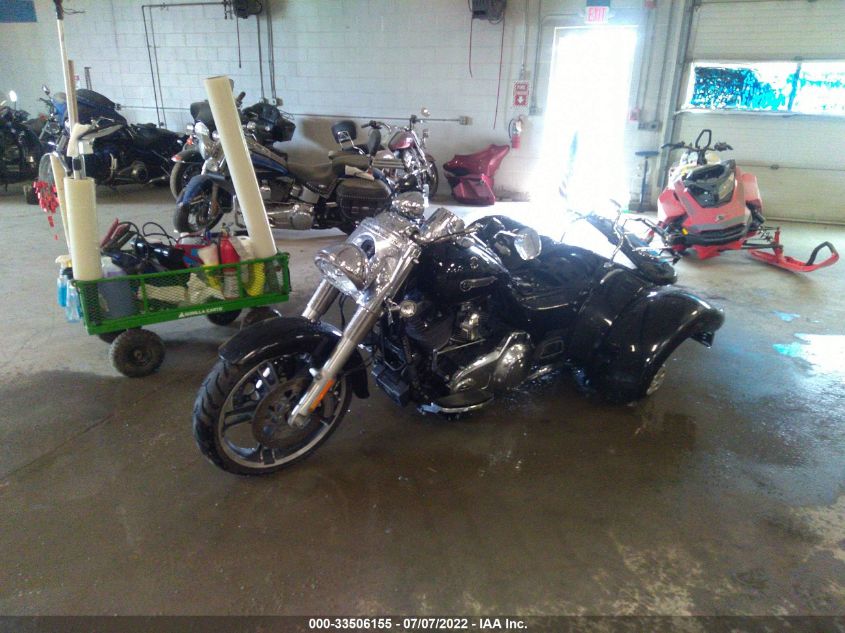 2016 HARLEY-DAVIDSON FLRT FREE WHEELER 1HD1MCM18GB850694