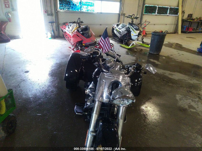 2016 HARLEY-DAVIDSON FLRT FREE WHEELER 1HD1MCM18GB850694