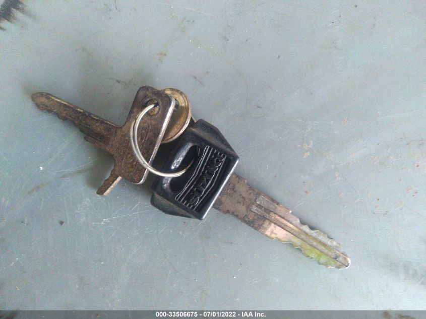 2000 SUZUKI VS1400 GLP JS1VX51L7Y2100744