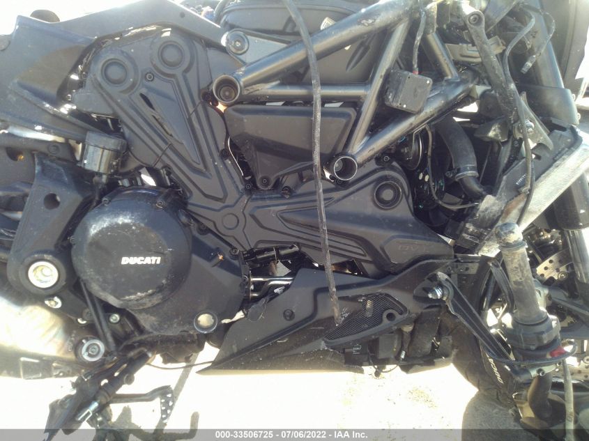 2022 DUCATI DIAVEL 1260 S ZDMGAHRW0NB005443