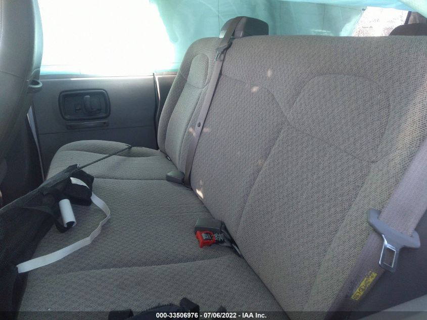 2018 CHEVROLET EXPRESS PASSENGER LT 1GAWGFFG4J1248673