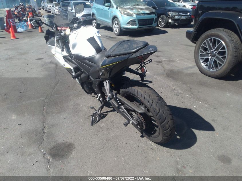 2017 YAMAHA YZFR3 A MH3RH15Y7HK003631