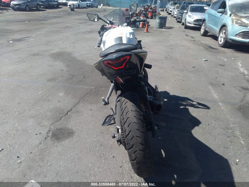 2017 YAMAHA YZFR3 A MH3RH15Y7HK003631