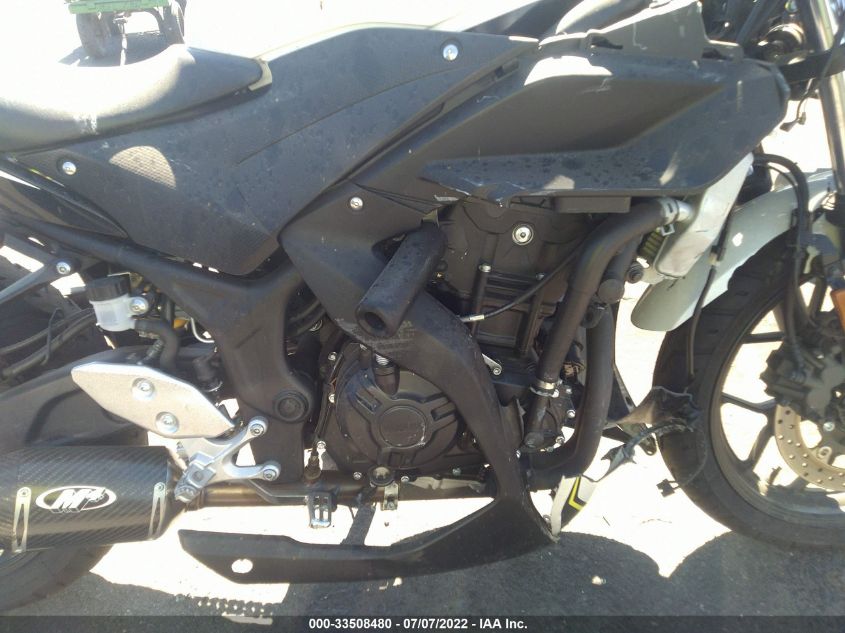 2017 YAMAHA YZFR3 A MH3RH15Y7HK003631