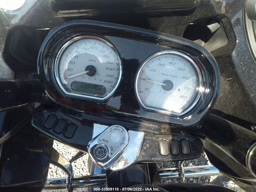 2015 HARLEY-DAVIDSON FLTRXS ROAD GLIDE SPECIAL 1HD1KTM19FB639170