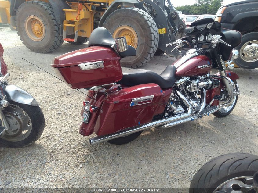 2010 HARLEY-DAVIDSON FLHX 1HD1KB413AB661779