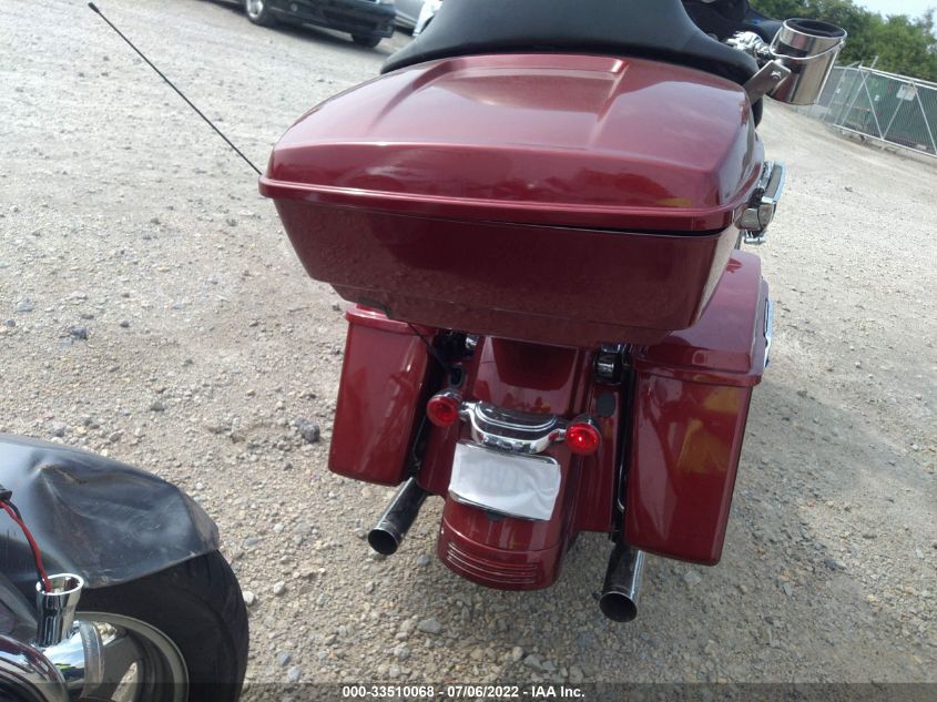 2010 HARLEY-DAVIDSON FLHX 1HD1KB413AB661779