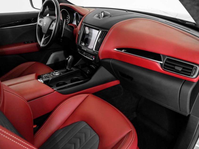 2018 MASERATI LEVANTE S GRANLUSSO ZN661YUL4JX284282