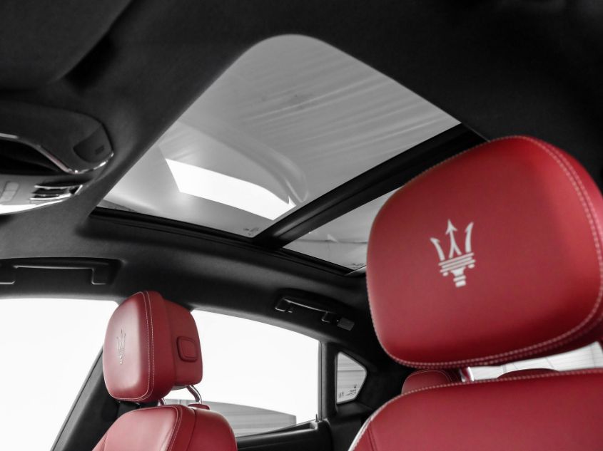 2018 MASERATI LEVANTE S GRANLUSSO ZN661YUL4JX284282