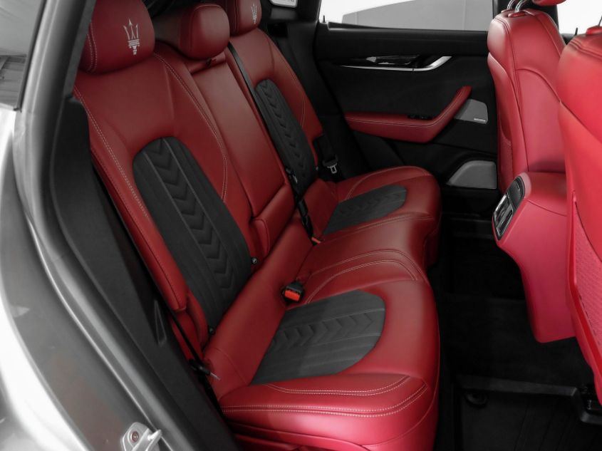 2018 MASERATI LEVANTE S GRANLUSSO ZN661YUL4JX284282