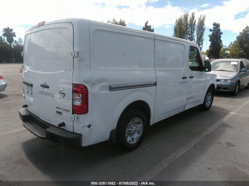 2015 NISSAN NV SV 1N6BF0KXXFN808222