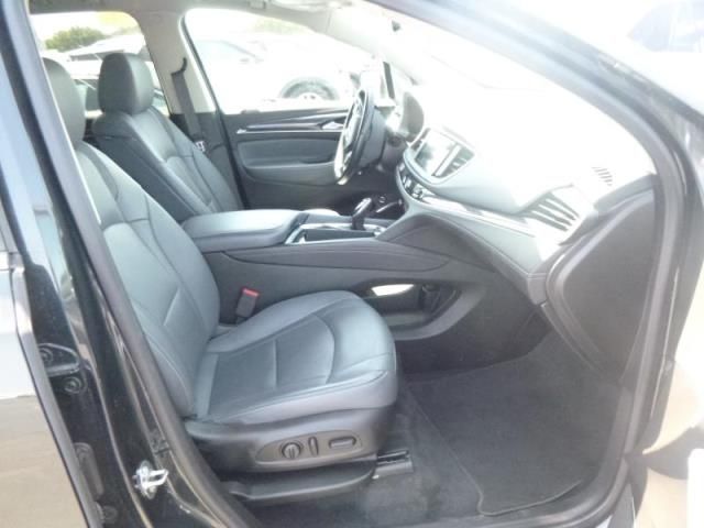 2021 BUICK ENCLAVE ESSENCE 5GAEVAKW1MJ143877