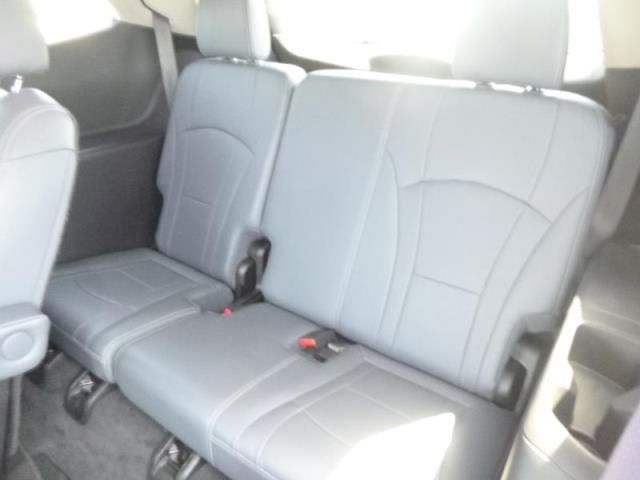 2021 BUICK ENCLAVE ESSENCE 5GAEVAKW1MJ143877