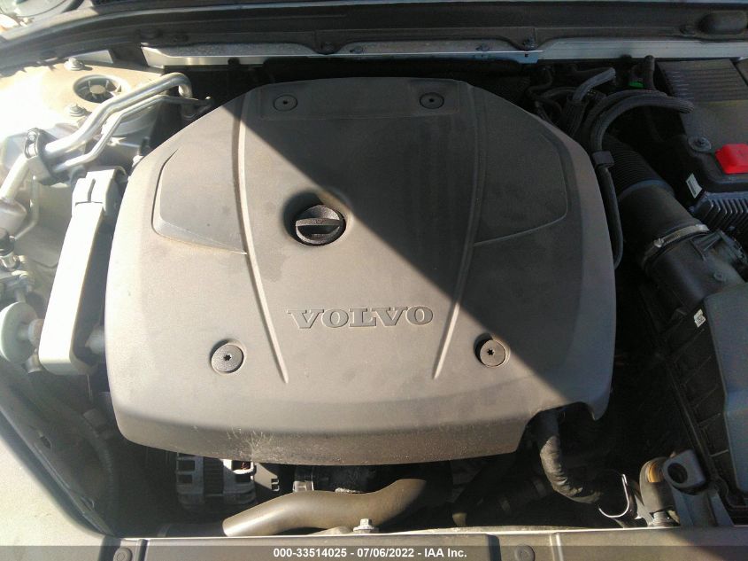 2018 VOLVO S90 MOMENTUM LVY102AK7JP047897