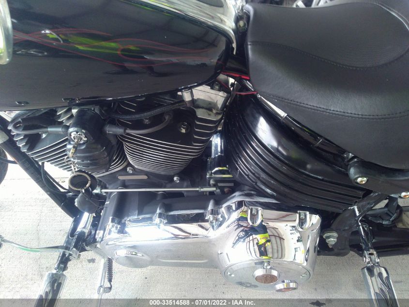 2009 HARLEY-DAVIDSON FXCWC 1HD1JK5109Y028229