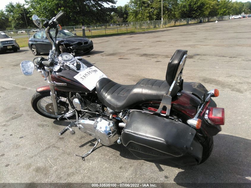 2011 HARLEY-DAVIDSON FXDC 1HD1GV41XBC304663