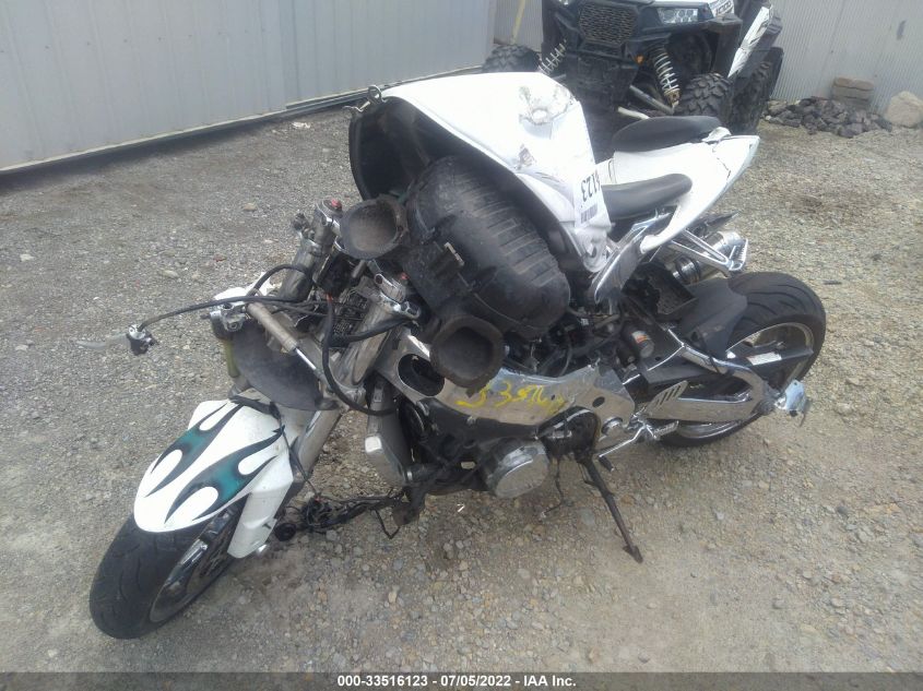 2005 SUZUKI GSX-R1000 JS1GT76A352104521