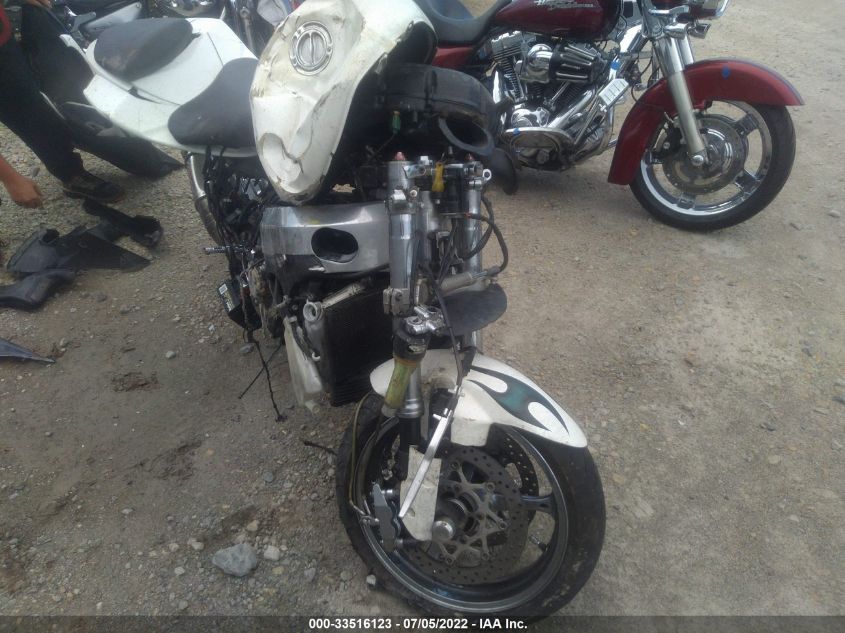 2005 SUZUKI GSX-R1000 JS1GT76A352104521