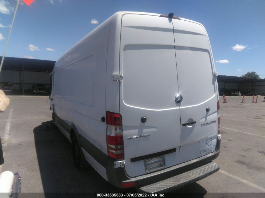 2015 MERCEDES-BENZ SPRINTER CARGO VANS WD3PE8CC0FP142654