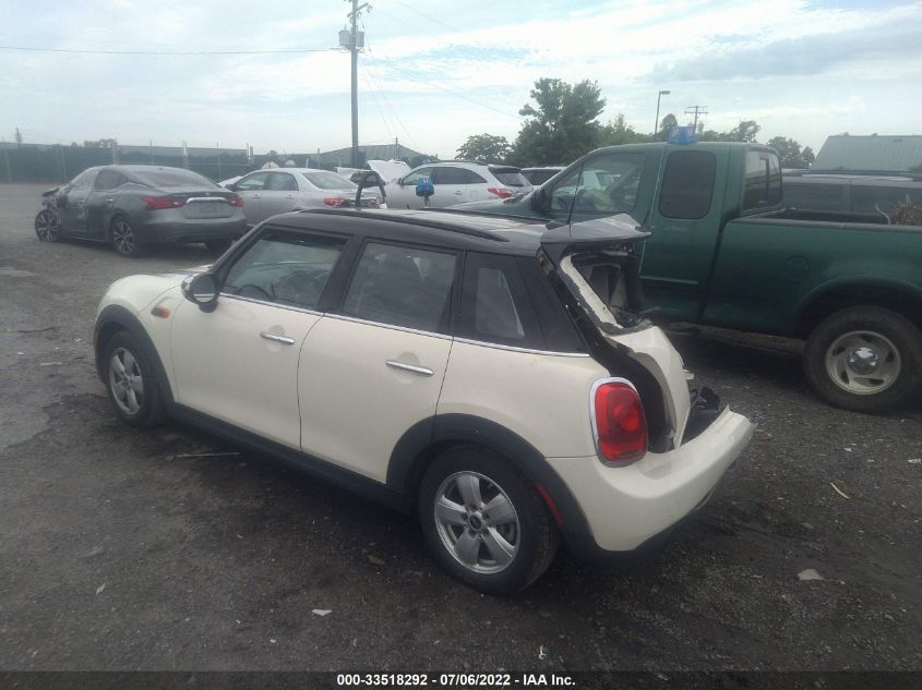 2015 MINI COOPER HARDTOP 4 DOOR WMWXS5C57FT829360