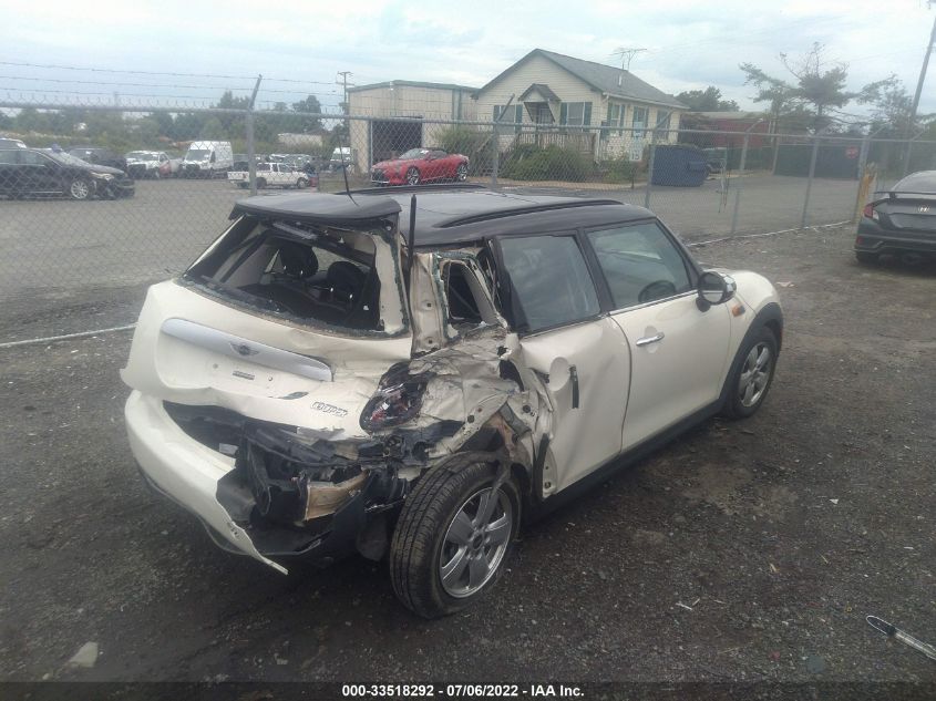 2015 MINI COOPER HARDTOP 4 DOOR WMWXS5C57FT829360
