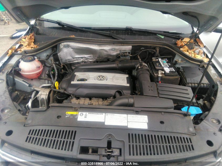 2018 VOLKSWAGEN TIGUAN LIMITED WVGBV7AX4JK004052