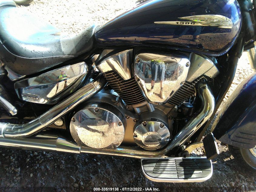 2004 HONDA VT1300 S 1HFSC52034A106913