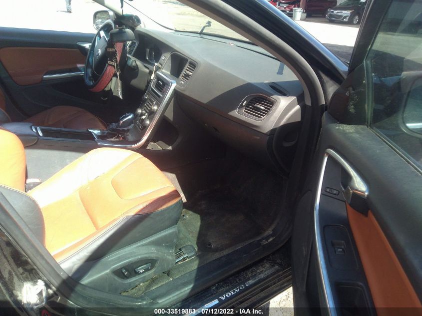 2014 VOLVO S60 T5 PLATINUM YV1612FS5E2291127