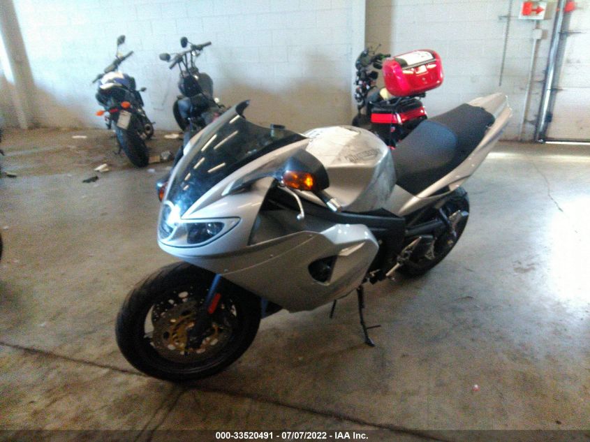 2005 TRIUMPH MOTORCYCLE SPRINT ST SMT600PK45J233240