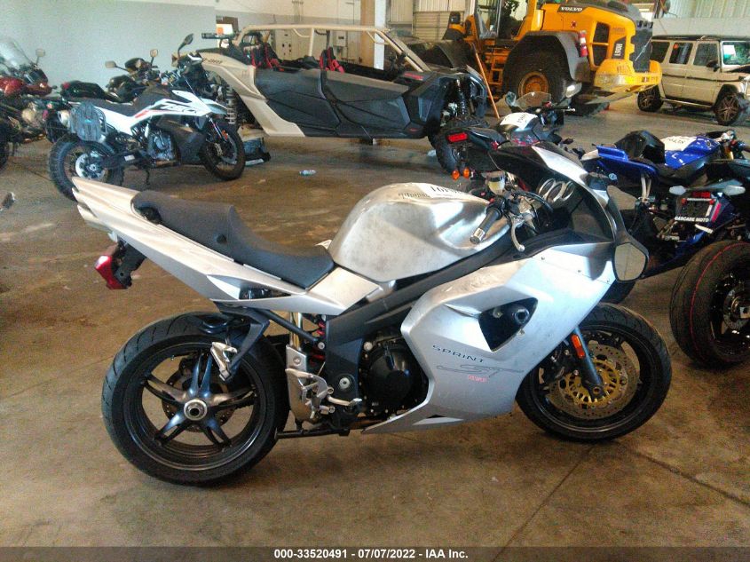 2005 TRIUMPH MOTORCYCLE SPRINT ST SMT600PK45J233240