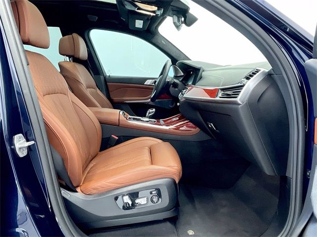 2021 BMW X7 ALPINA XB7 5UXCX6C1XM9G60310