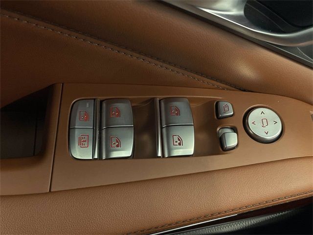 2021 BMW X7 ALPINA XB7 5UXCX6C1XM9G60310