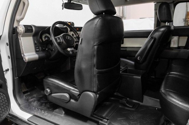 2014 TOYOTA FJ CRUISER JTEBU4BF7EK185628