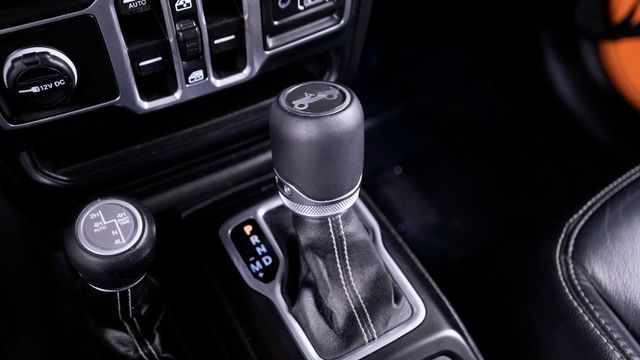 2018 JEEP WRANGLER UNLIMITED SAHARA 1C4HJXEG4JW131798