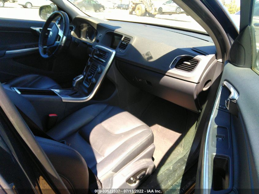 2015 VOLVO V60 T5 PREMIER PLUS YV1612SC9F1188816