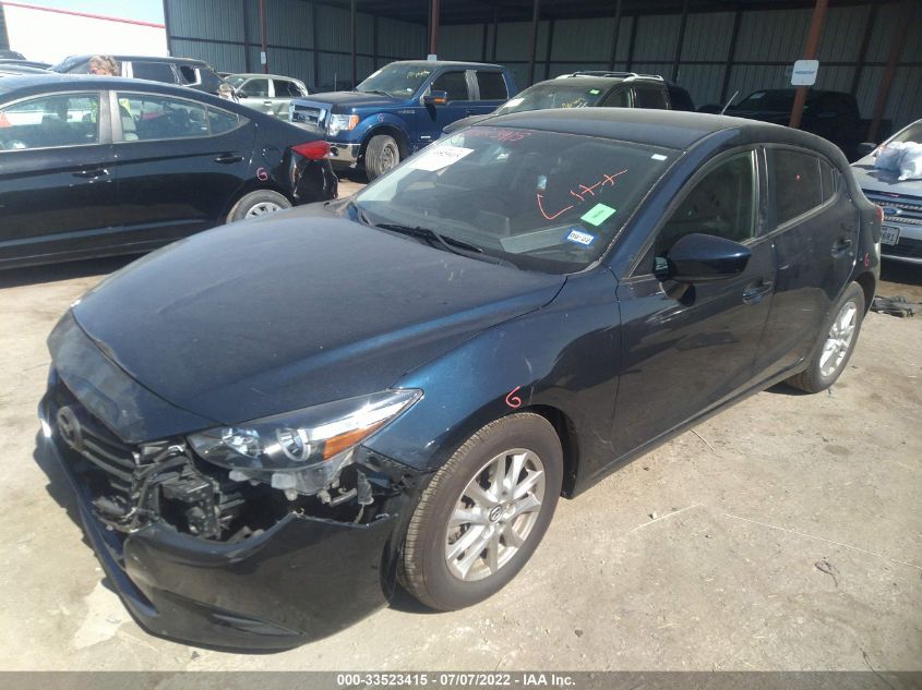 2017 MAZDA MAZDA3 5-DOOR SPORT 3MZBN1K73HM110864