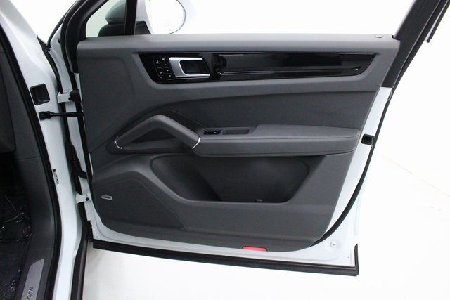 2021 PORSCHE CAYENNE WP1BA2AY3MDA42049
